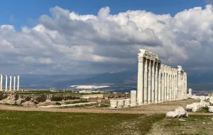 seven-churches-leodica